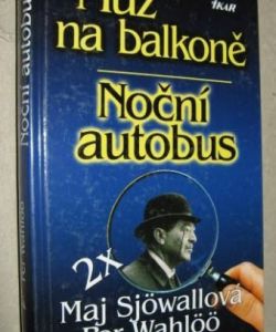 Muž na balkoně, Noční autobus